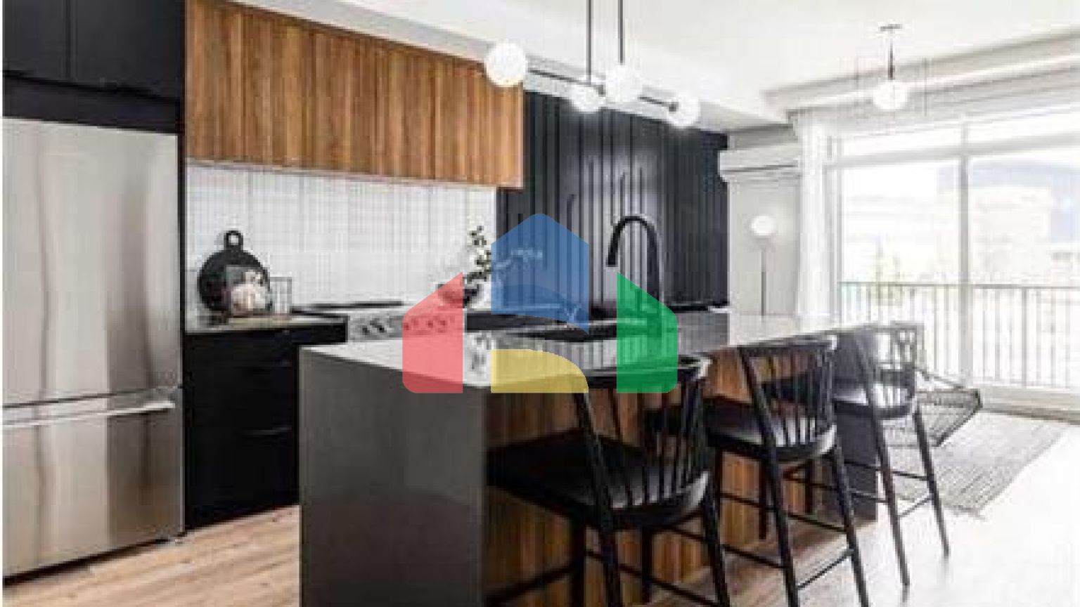 Residential - Single Family Home - Calgary, Canada - Canada