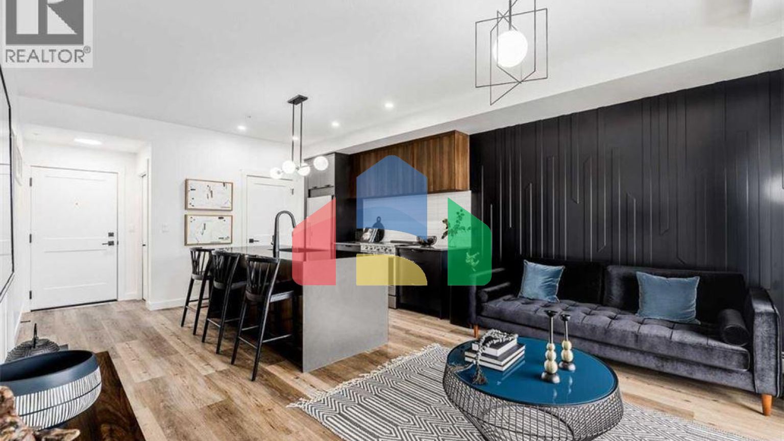 Residential - Single Family Home - Calgary, Canada - Canada