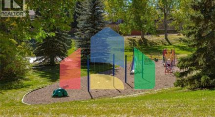 Residential - Single Family Home - Calgary, Canada - Canada