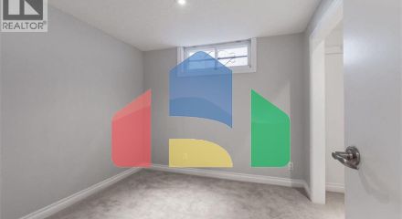 Residential - Single Family Home - Calgary, Canada - Canada