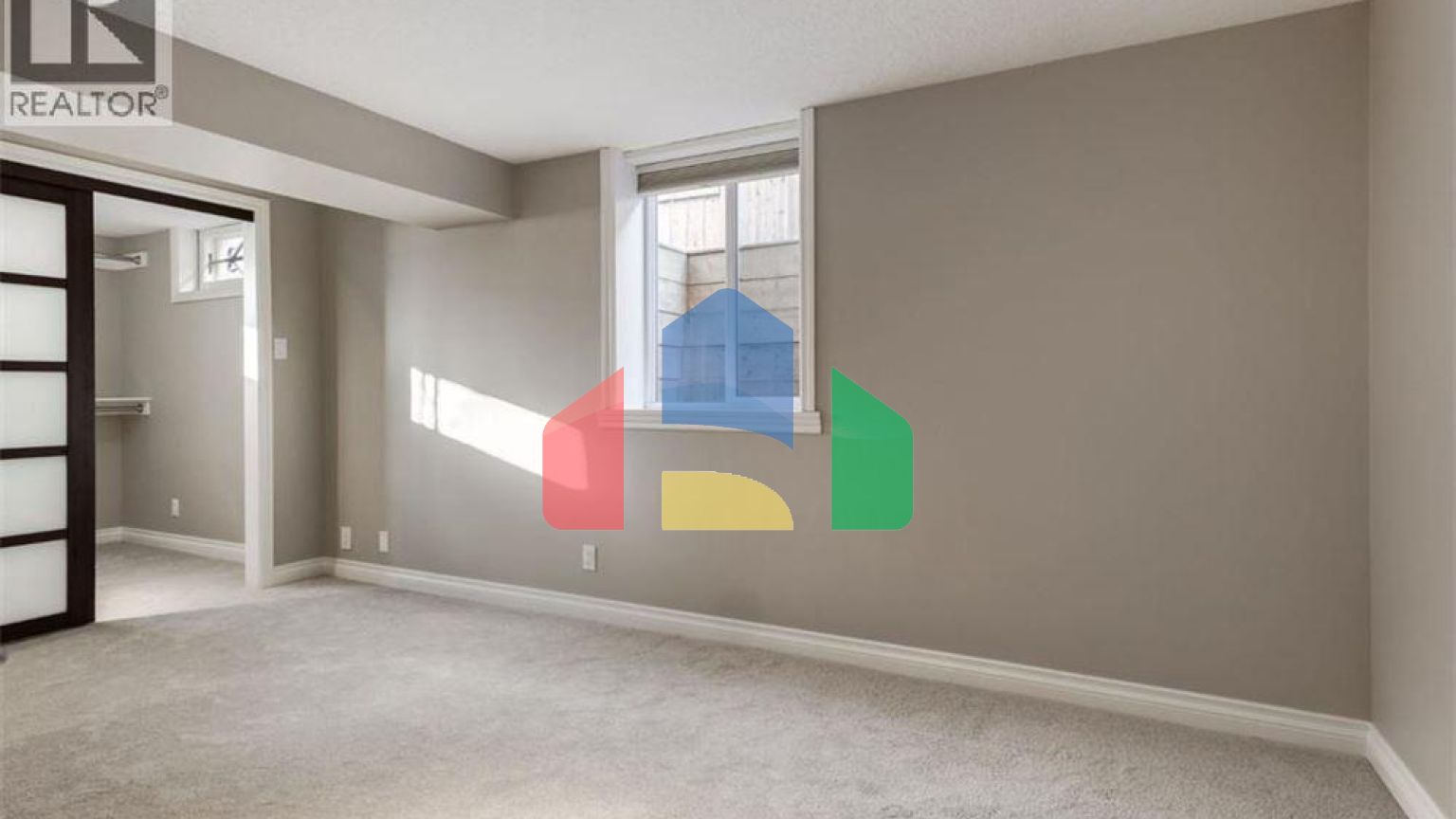 Residential - Single Family Home - Calgary, Canada - Canada