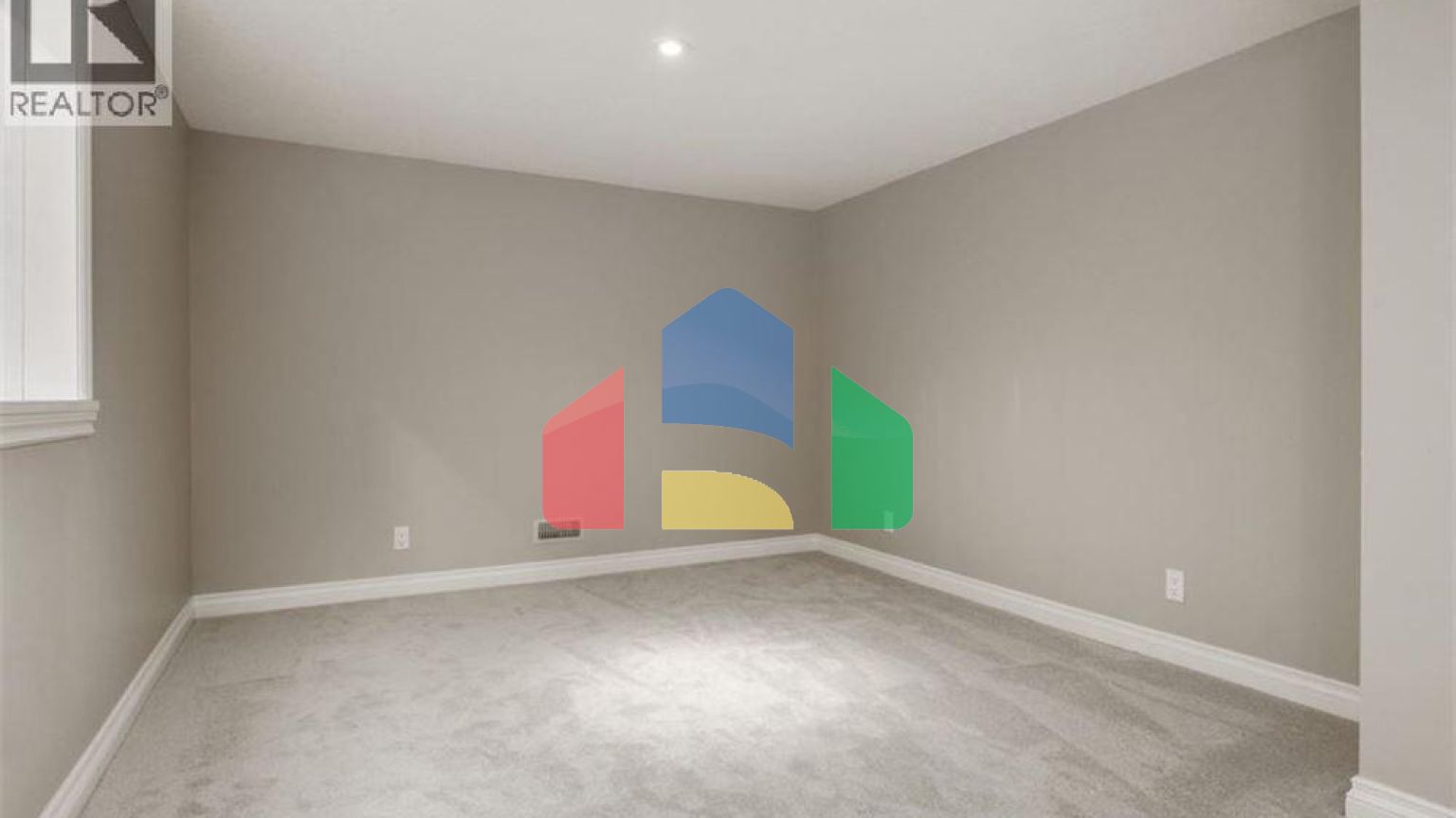 Residential - Single Family Home - Calgary, Canada - Canada