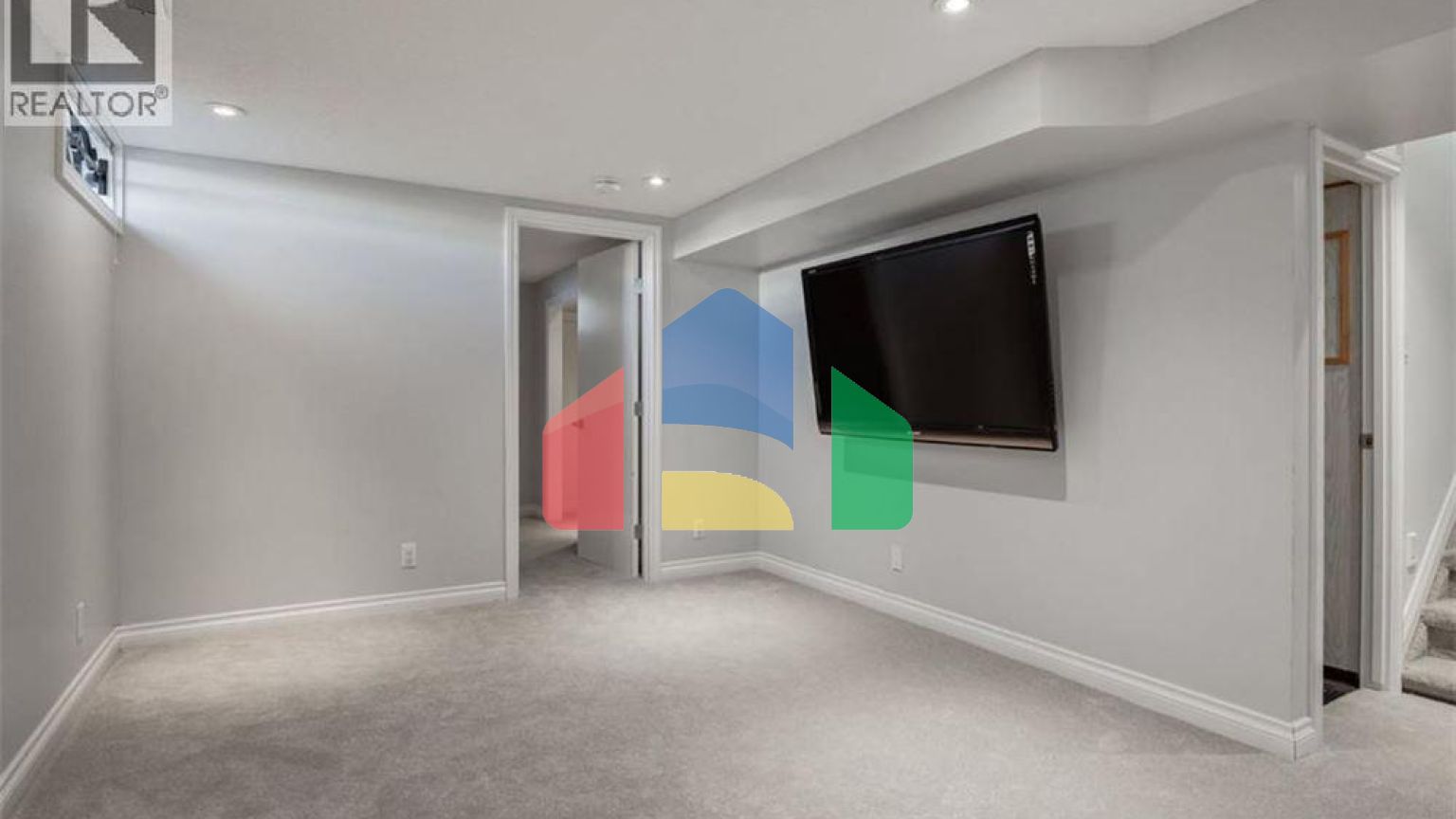 Residential - Single Family Home - Calgary, Canada - Canada