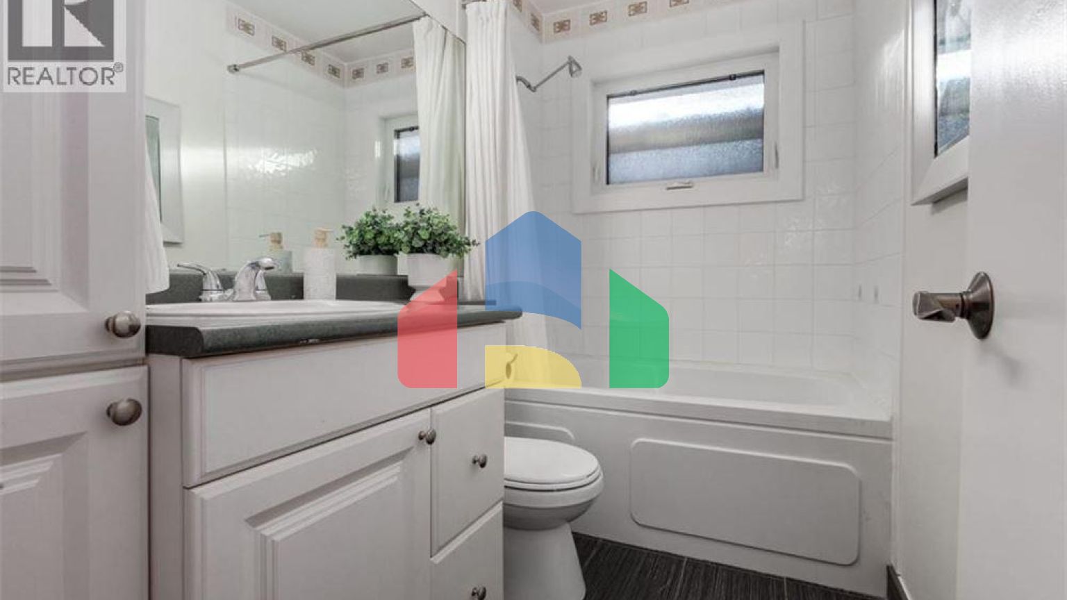 Residential - Single Family Home - Calgary, Canada - Canada