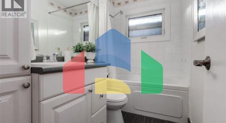 Residential - Single Family Home - Calgary, Canada - Canada