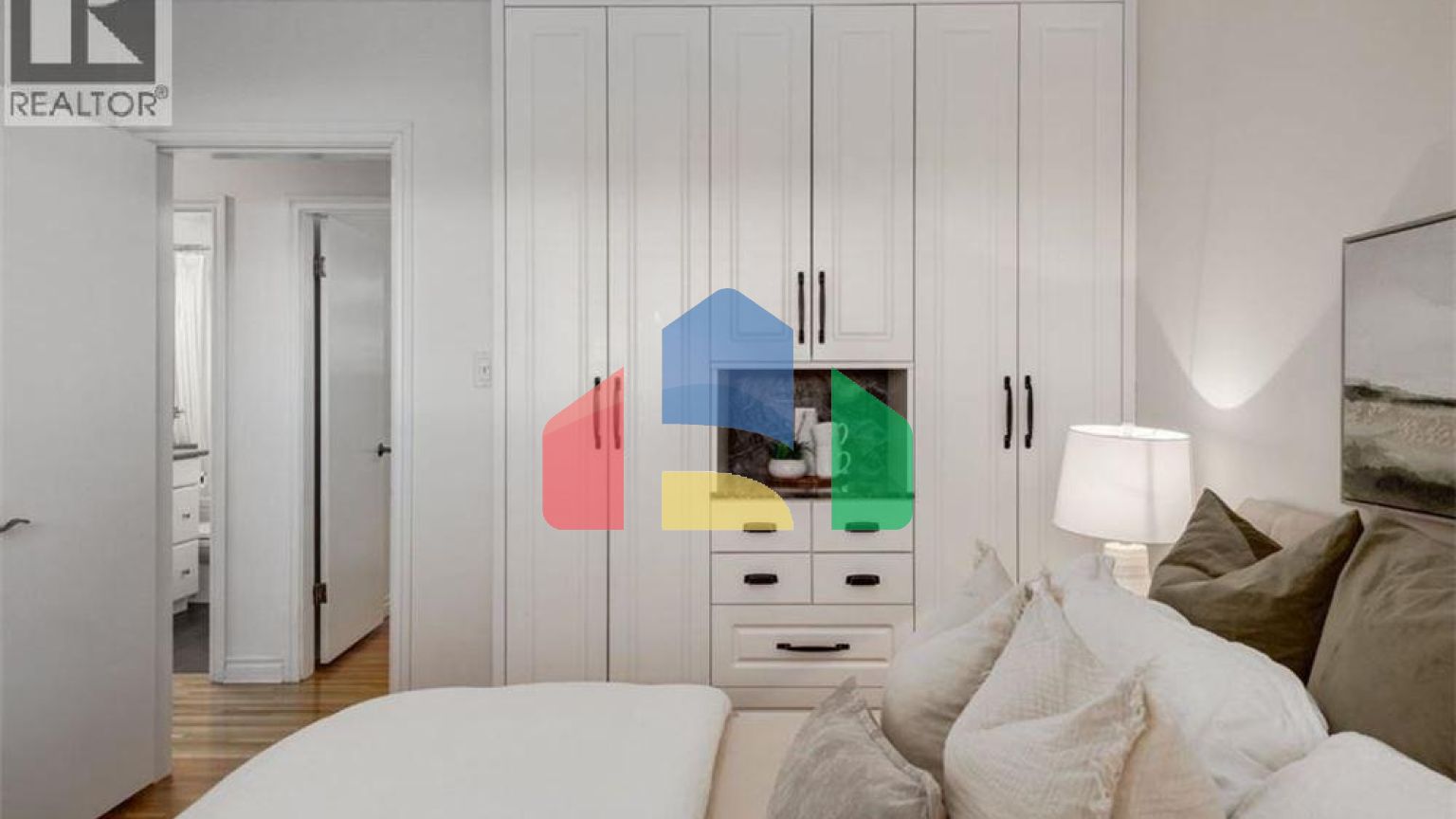 Residential - Single Family Home - Calgary, Canada - Canada