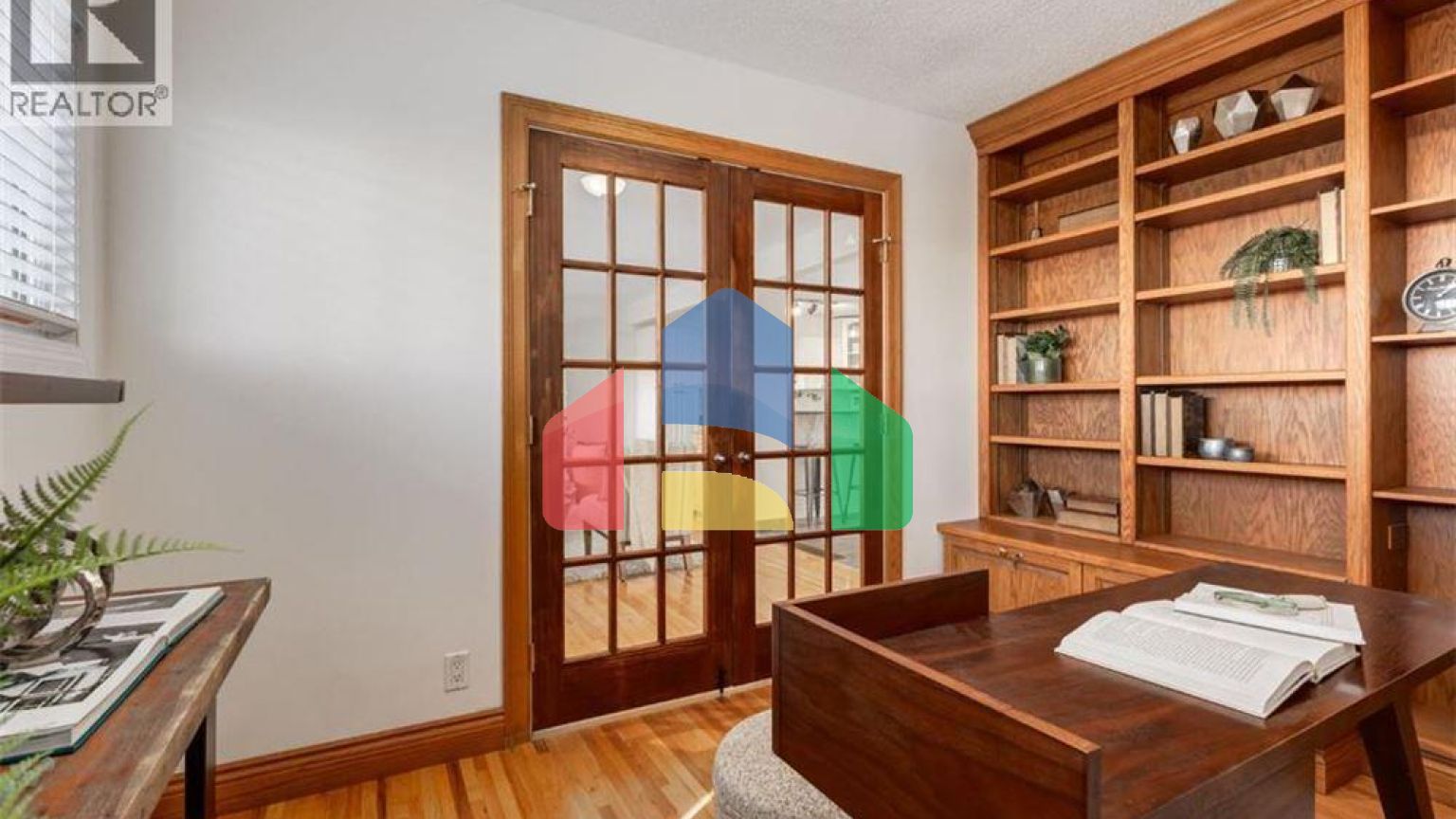 Residential - Single Family Home - Calgary, Canada - Canada