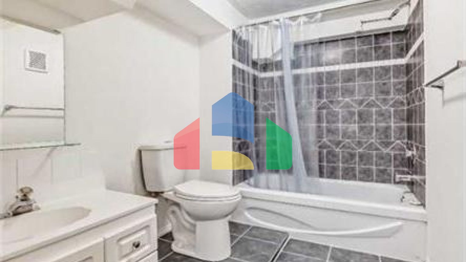 Residential - Single Family Home - Calgary, Canada - Canada