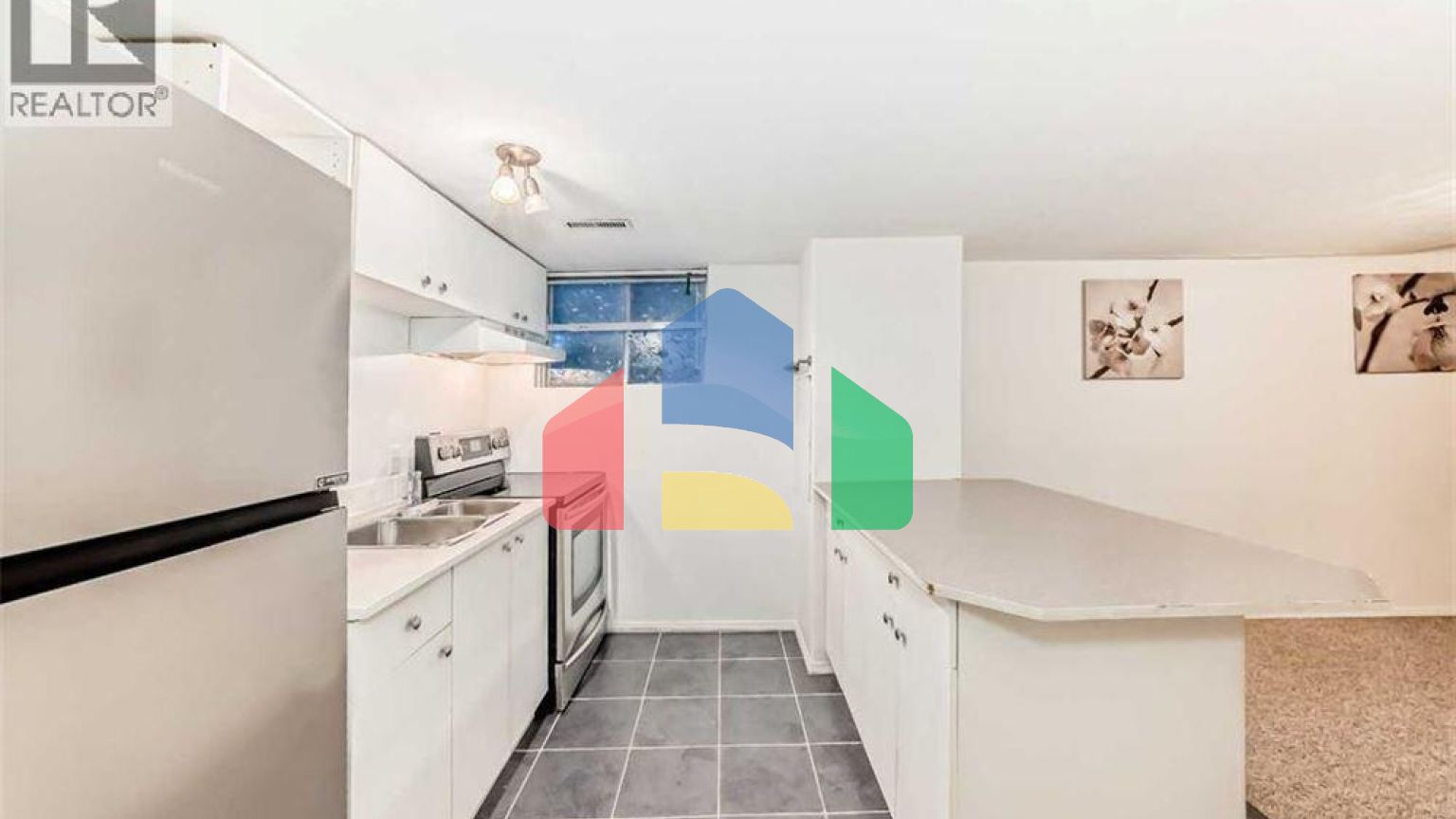 Residential - Single Family Home - Calgary, Canada - Canada