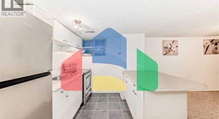 Residential - Single Family Home - Calgary, Canada - Canada