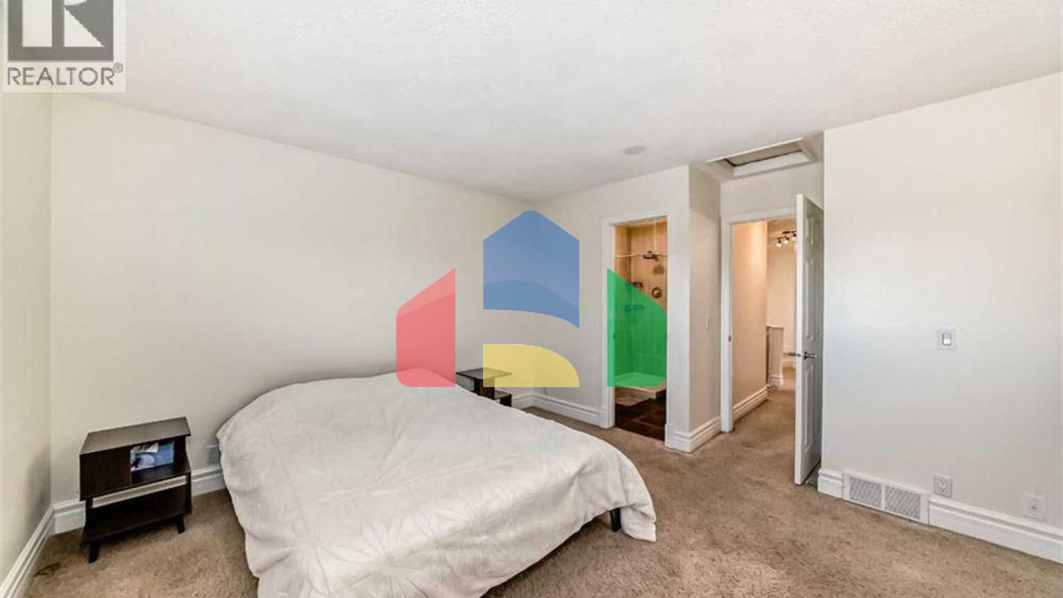 Residential - Single Family Home - Calgary, Canada - Canada