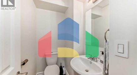 Residential - Single Family Home - Calgary, Canada - Canada