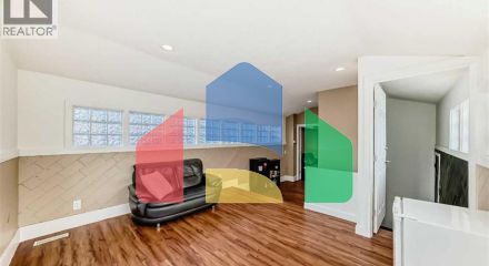 Residential - Single Family Home - Calgary, Canada - Canada