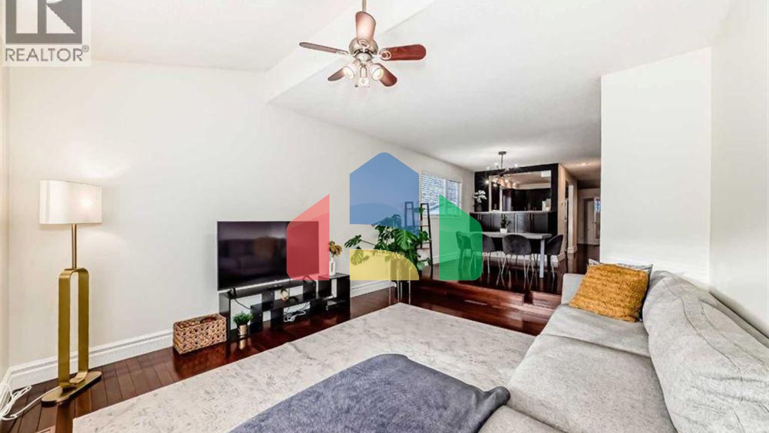 Residential - Single Family Home - Calgary, Canada - Canada