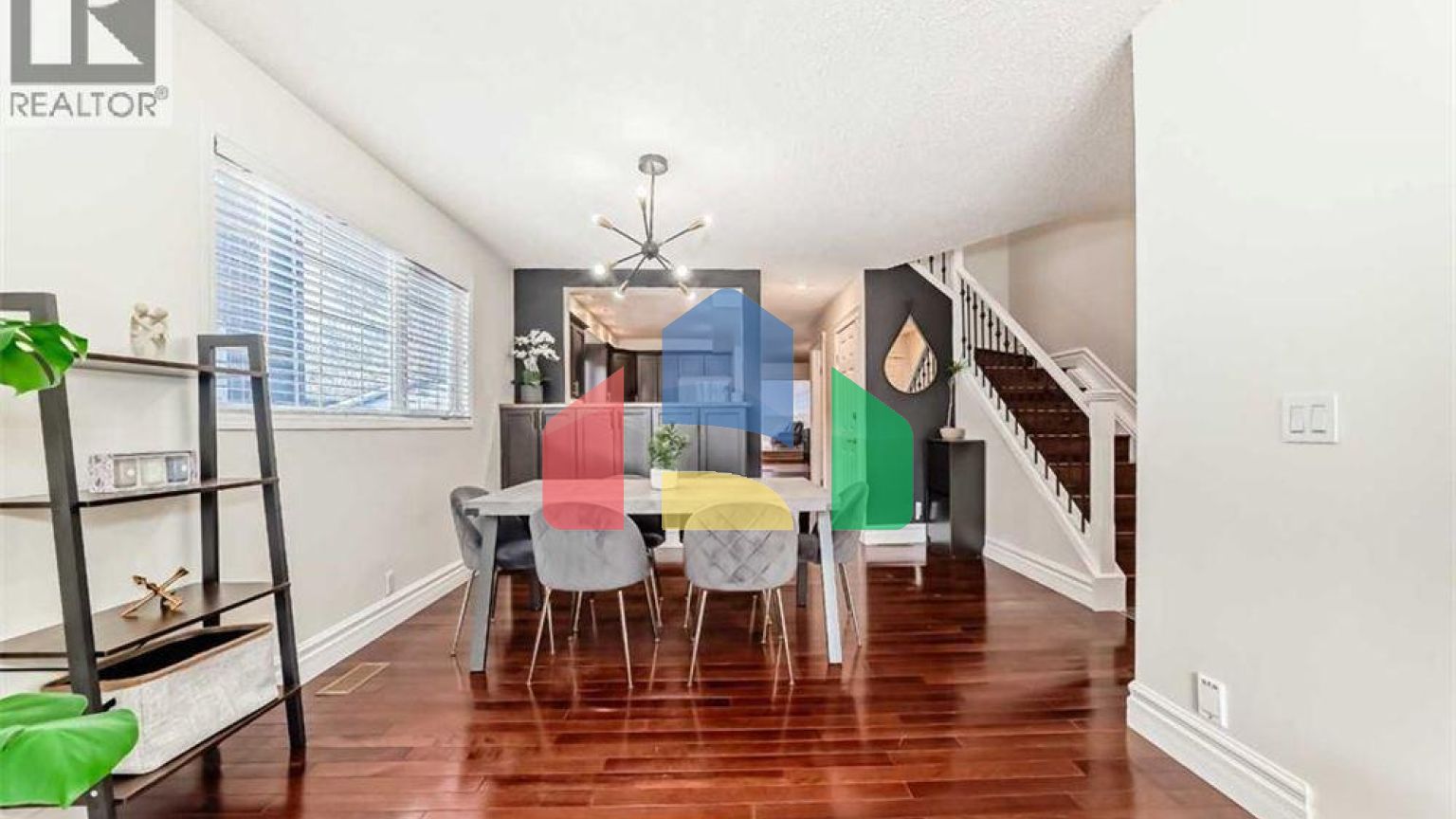 Residential - Single Family Home - Calgary, Canada - Canada