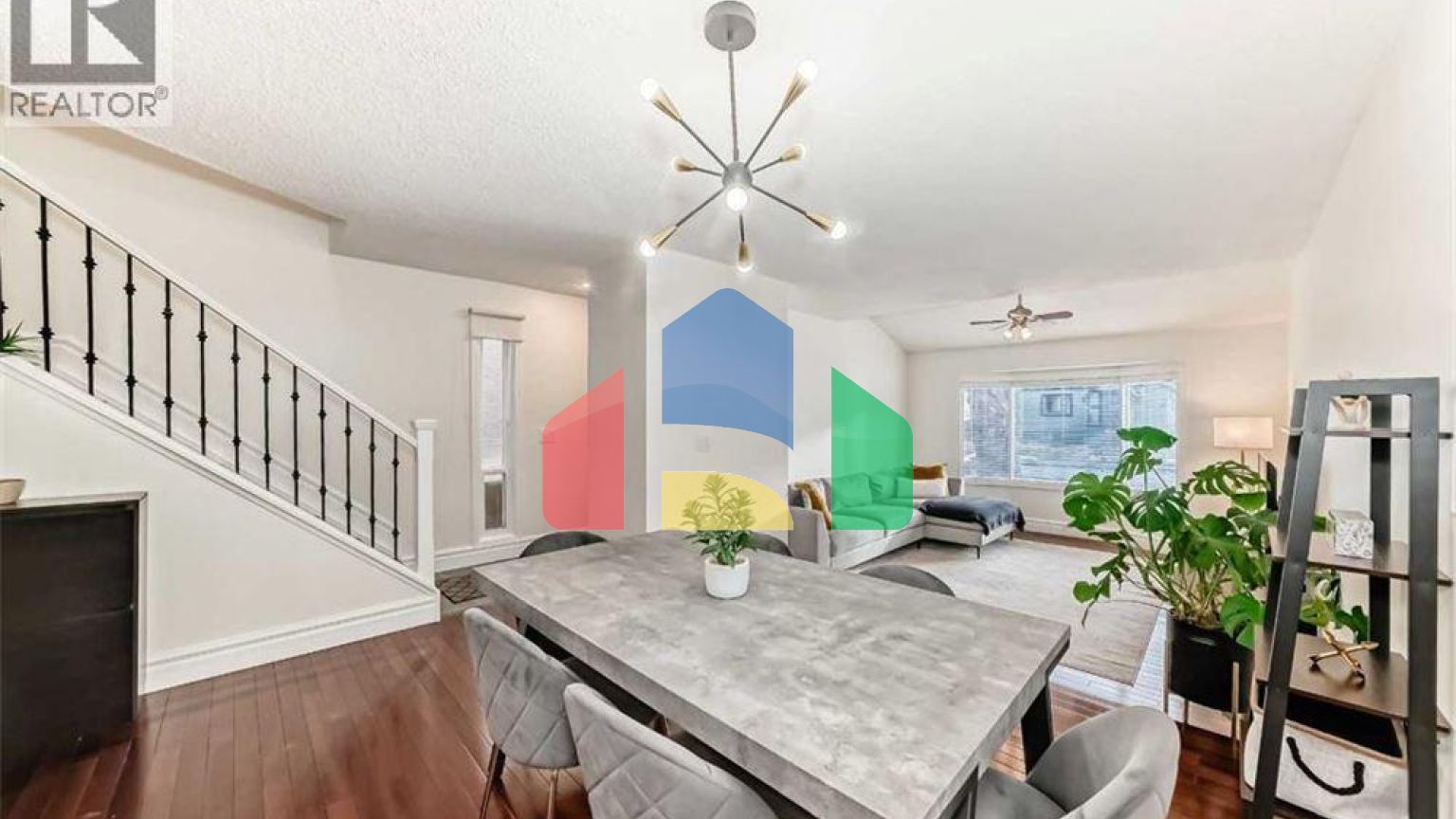 Residential - Single Family Home - Calgary, Canada - Canada