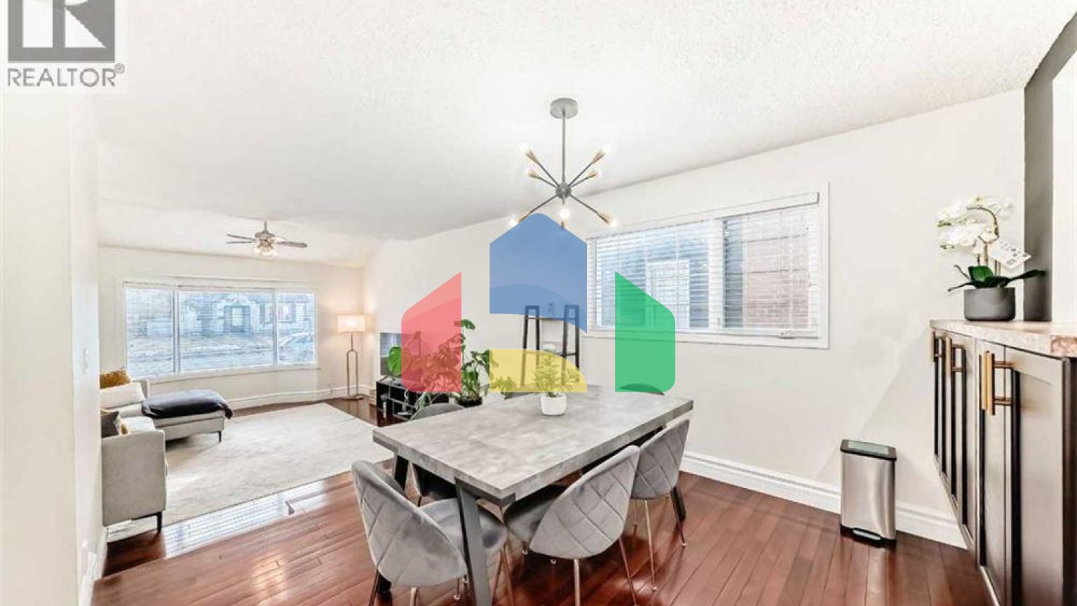 Residential - Single Family Home - Calgary, Canada - Canada