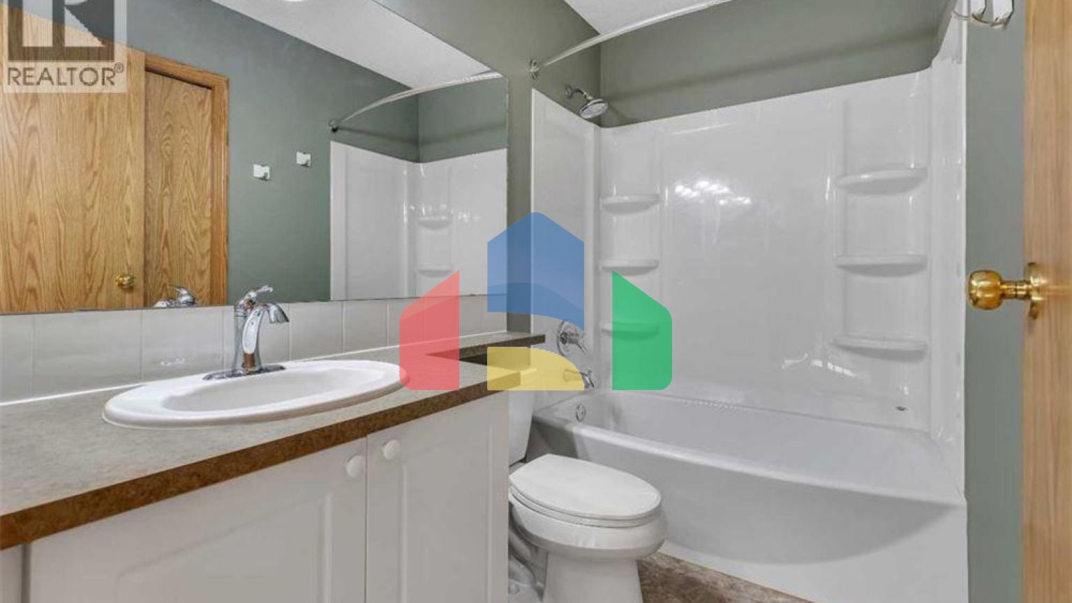 Residential - Single Family Home - Calgary, Canada - Canada