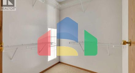 Residential - Single Family Home - Calgary, Canada - Canada