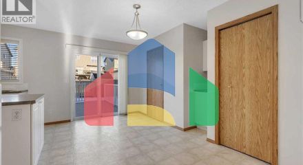 Residential - Single Family Home - Calgary, Canada - Canada