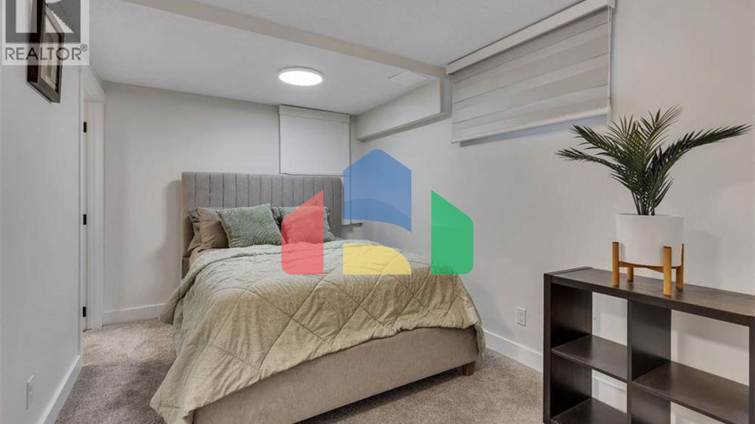 Residential - Single Family Home - Calgary, Canada - Canada