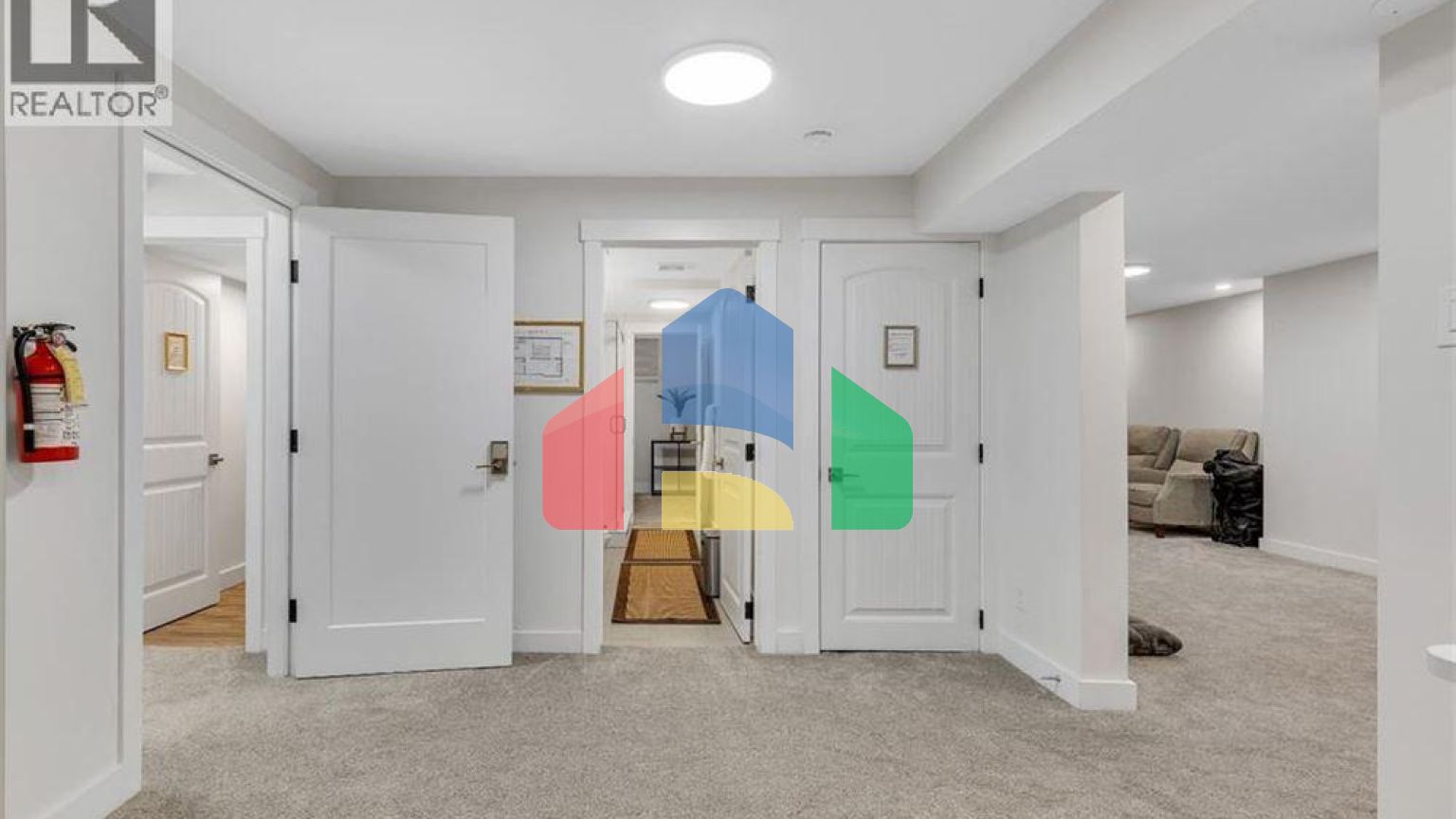 Residential - Single Family Home - Calgary, Canada - Canada