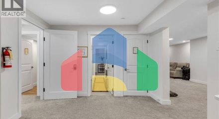 Residential - Single Family Home - Calgary, Canada - Canada