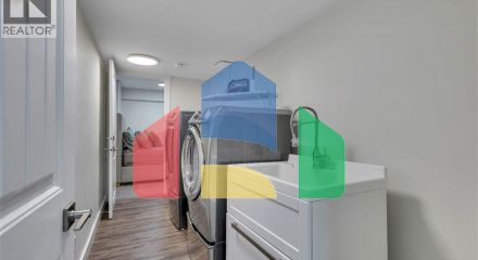 Residential - Single Family Home - Calgary, Canada - Canada