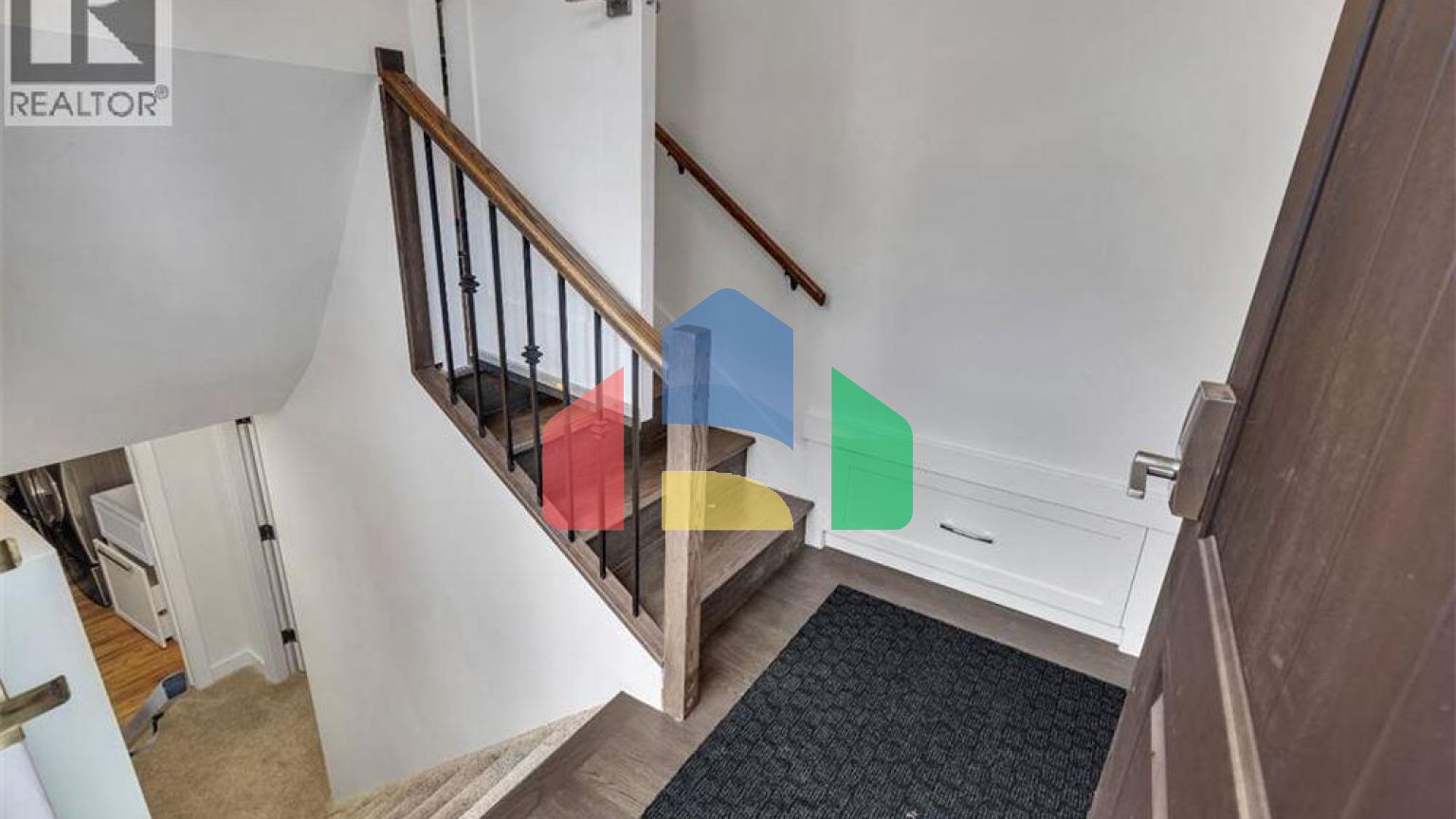 Residential - Single Family Home - Calgary, Canada - Canada