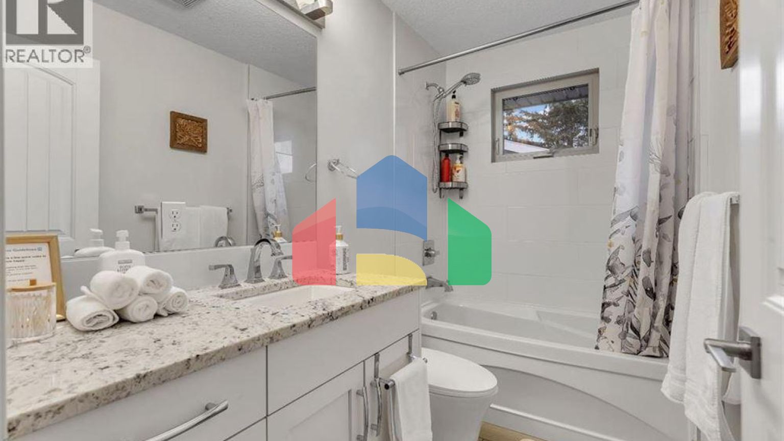 Residential - Single Family Home - Calgary, Canada - Canada