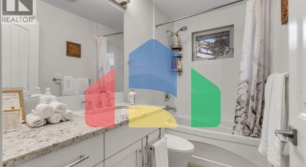 Residential - Single Family Home - Calgary, Canada - Canada