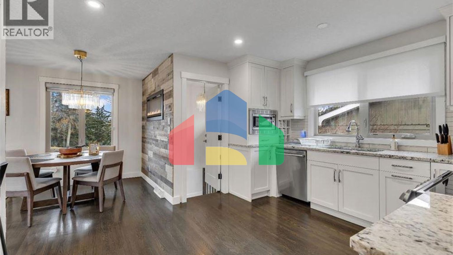 Residential - Single Family Home - Calgary, Canada - Canada