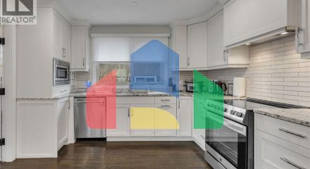 Residential - Single Family Home - Calgary, Canada - Canada