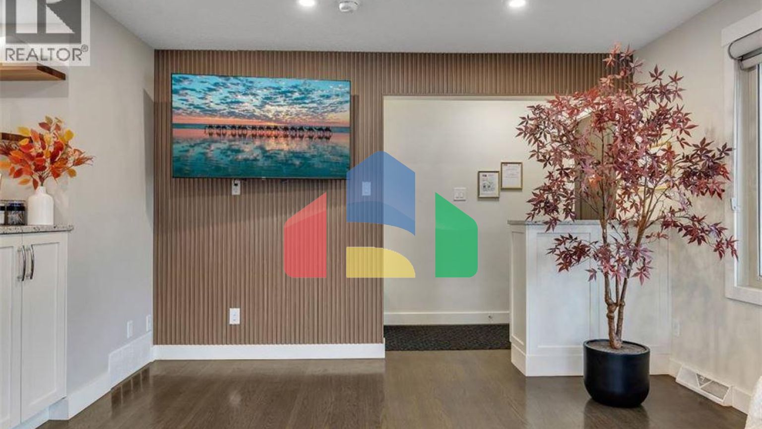 Residential - Single Family Home - Calgary, Canada - Canada