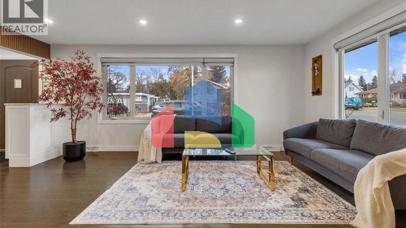 Residential - Single Family Home - Calgary, Canada - Canada