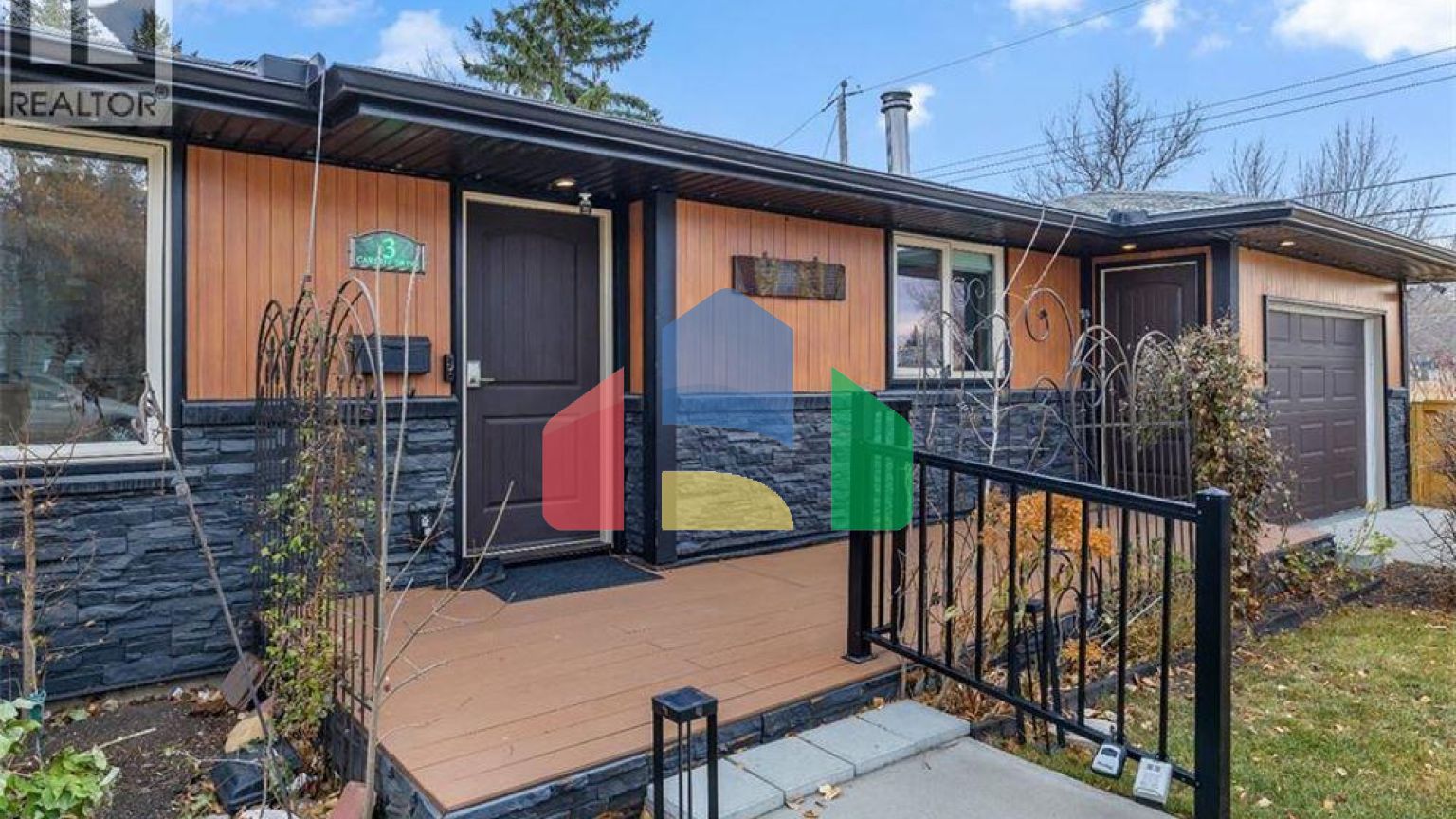 Residential - Single Family Home - Calgary, Canada - Canada