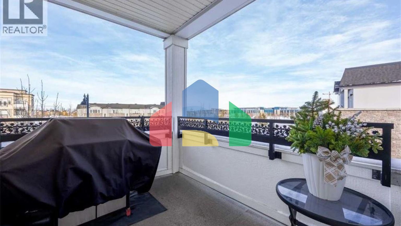 Residential - Single Family Home - Calgary, Canada - Canada