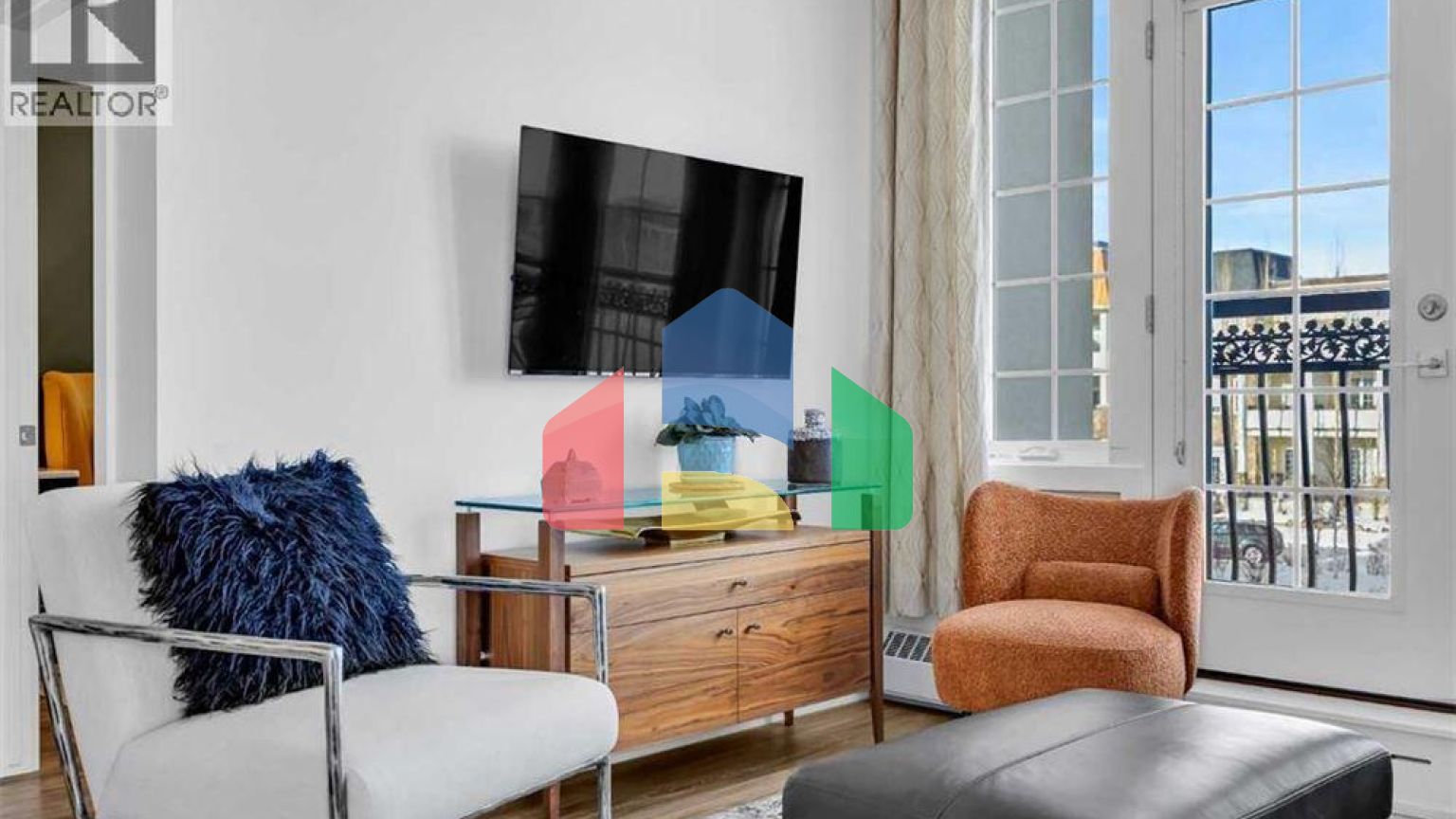 Residential - Single Family Home - Calgary, Canada - Canada