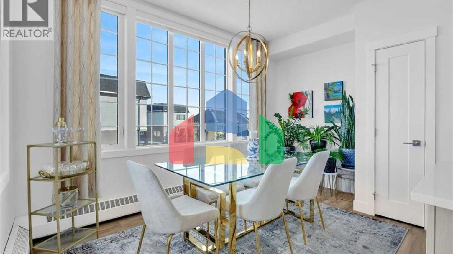 Residential - Single Family Home - Calgary, Canada - Canada