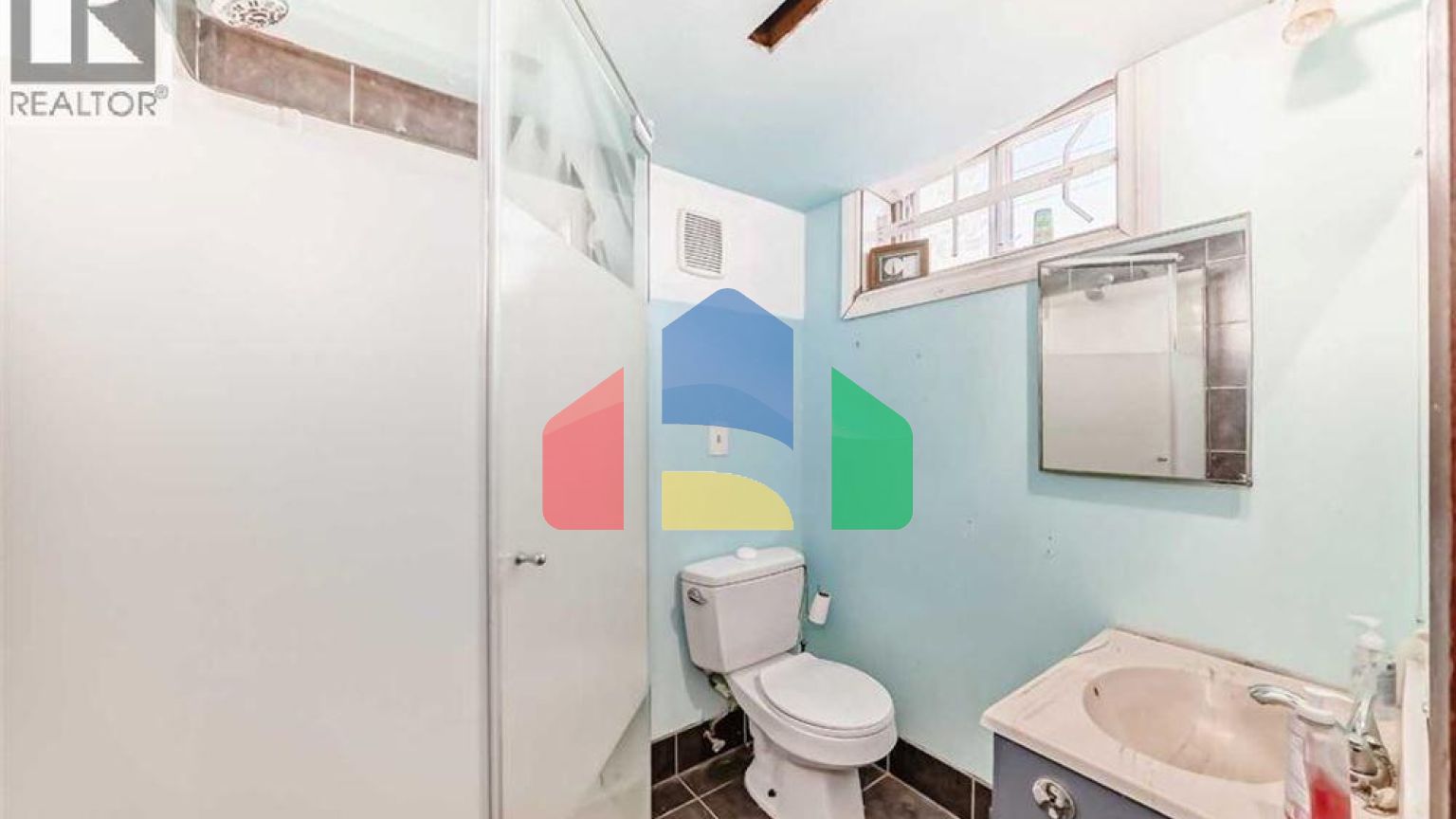 Residential - Single Family Home - Calgary, Canada - Canada