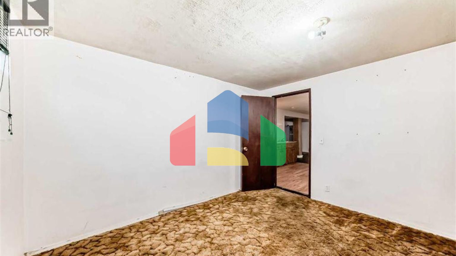 Residential - Single Family Home - Calgary, Canada - Canada