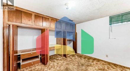 Residential - Single Family Home - Calgary, Canada - Canada