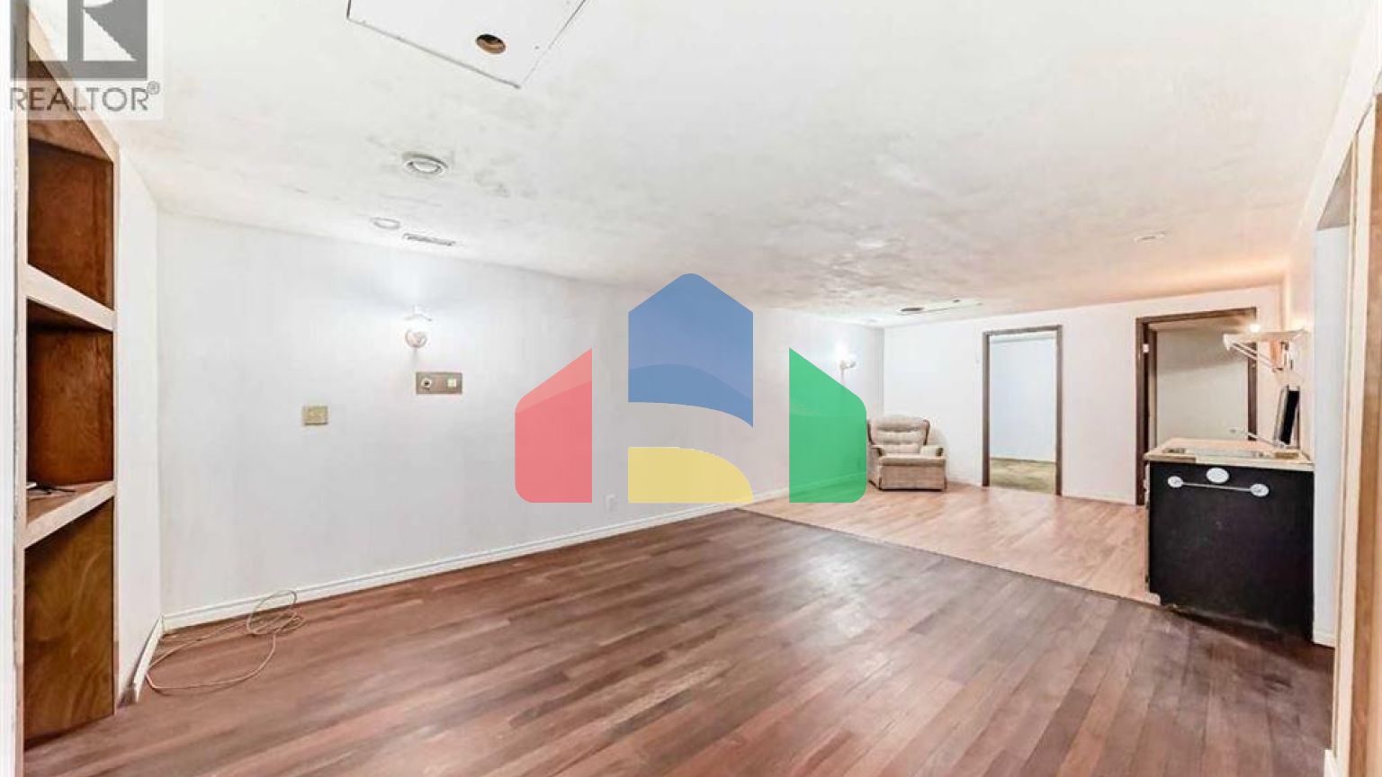 Residential - Single Family Home - Calgary, Canada - Canada