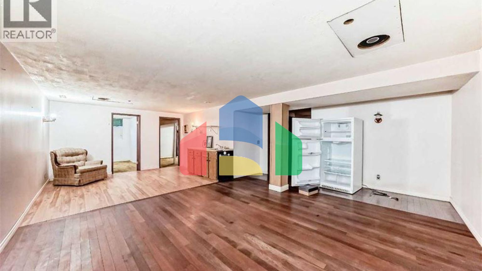 Residential - Single Family Home - Calgary, Canada - Canada