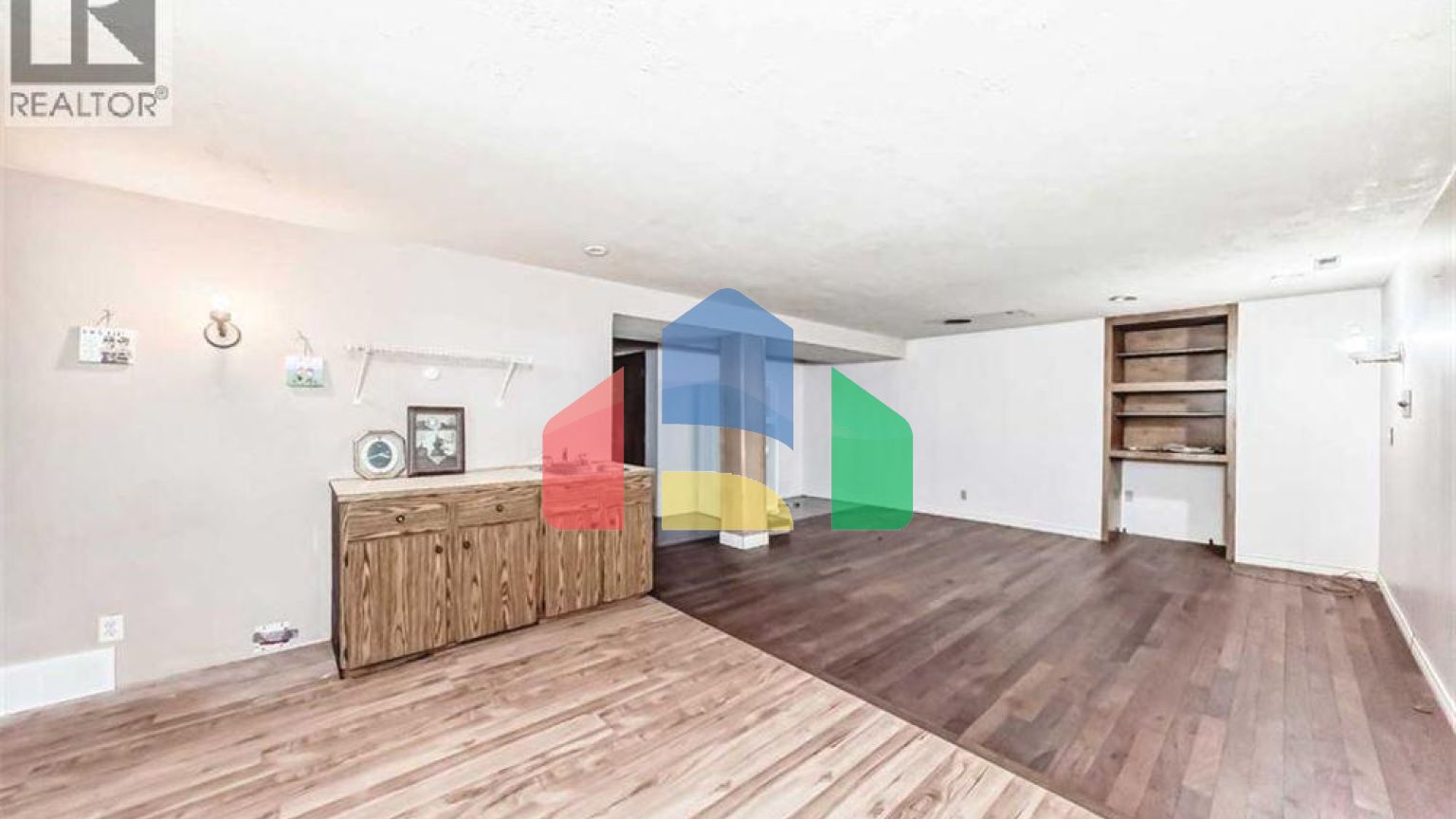 Residential - Single Family Home - Calgary, Canada - Canada