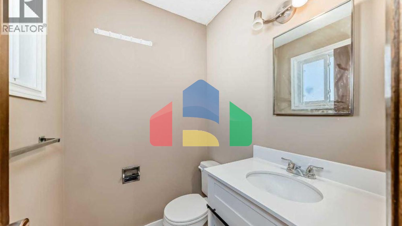 Residential - Single Family Home - Calgary, Canada - Canada