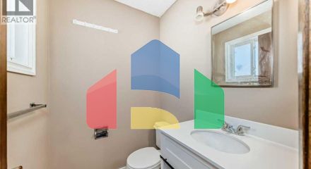 Residential - Single Family Home - Calgary, Canada - Canada