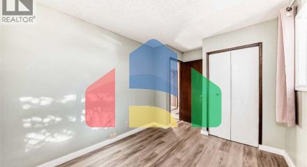 Residential - Single Family Home - Calgary, Canada - Canada