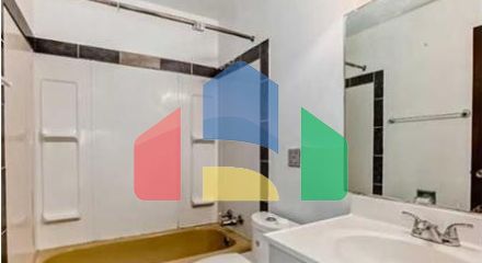 Residential - Single Family Home - Calgary, Canada - Canada