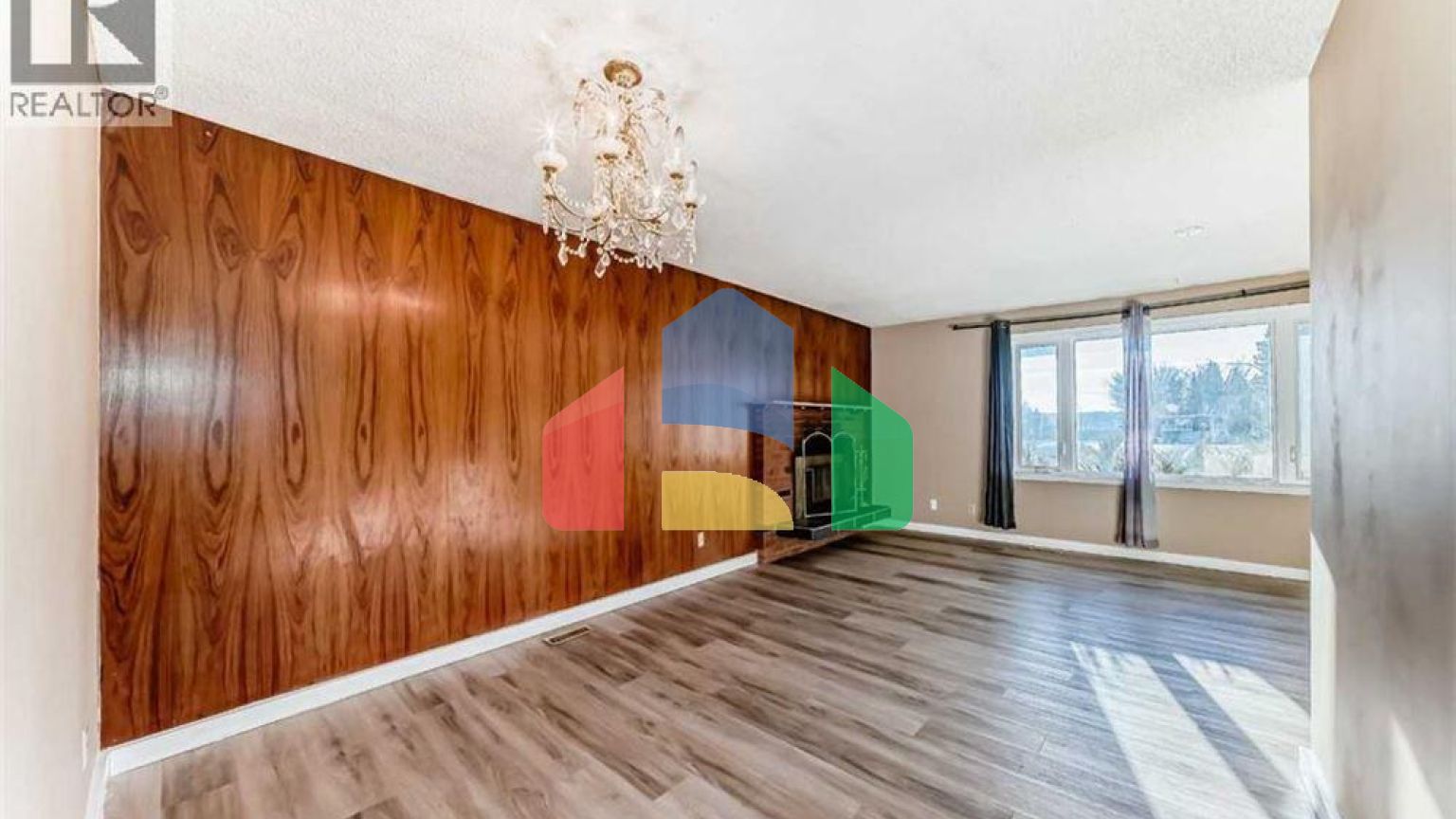 Residential - Single Family Home - Calgary, Canada - Canada